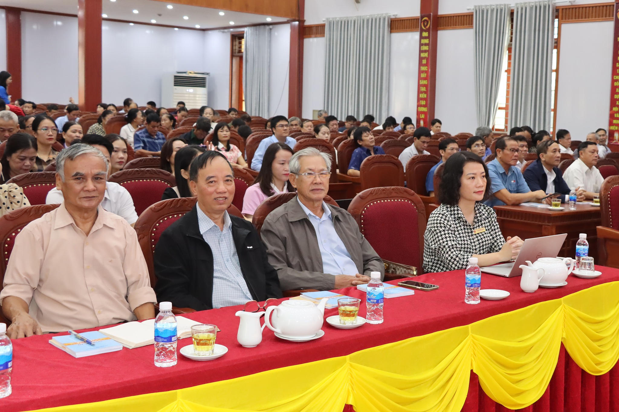 Hội nghị nghiên cứu, học tập, quán triệt, tuyên truyền và triển khai thực hiện Nghị quyết Đại hội đại biểu Đảng bộ tỉnh lần thứ XX, nhiệm kỳ 2025 - 2030. 