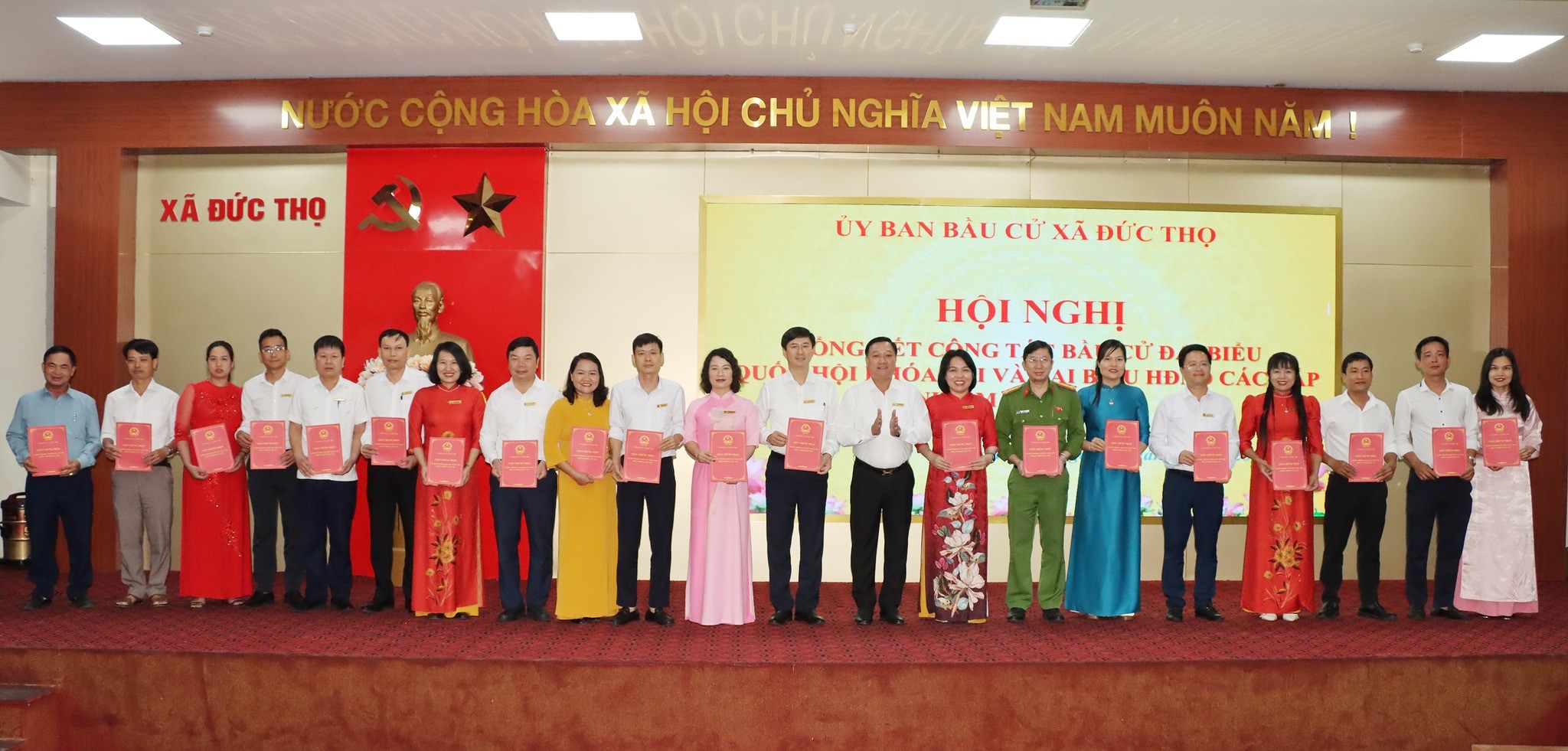 Ủy ban Bầu cử xã Đức Thọ tổng kết công tác bầu cử.