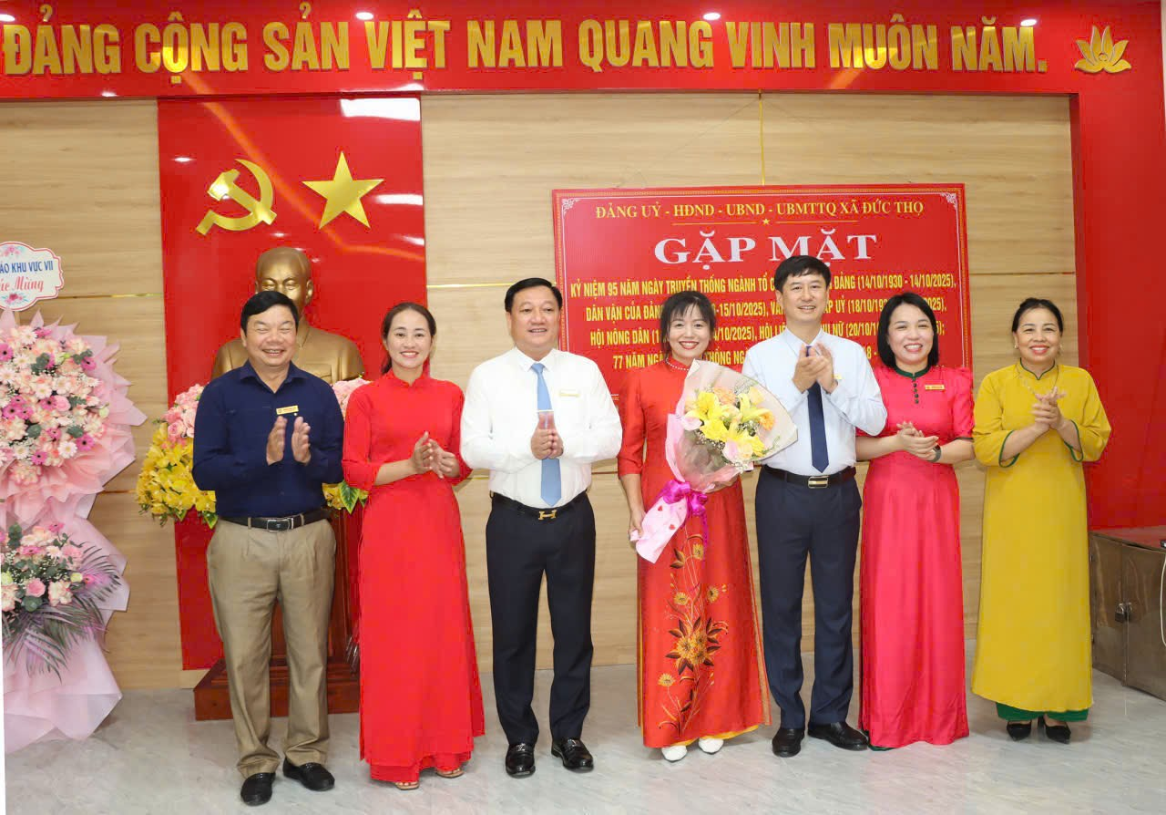 Sôi nổi với chuỗi hoạt động nhân kỷ niệm 95 năm Ngày thành lập Hội Nông dân Việt Nam (14/10/1930 - 14/0/2025) của Hội Nông dân xã Đức Thọ