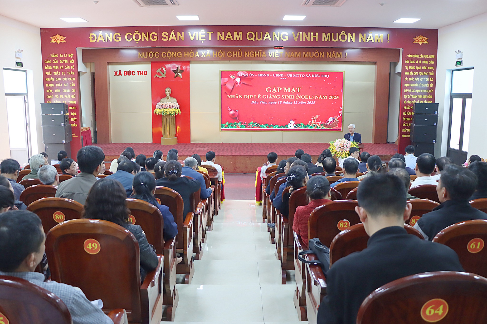 Xã Đức Thọ gặp mặt cán bộ, đảng viên là người công giáo nhân dịp Giáng sinh