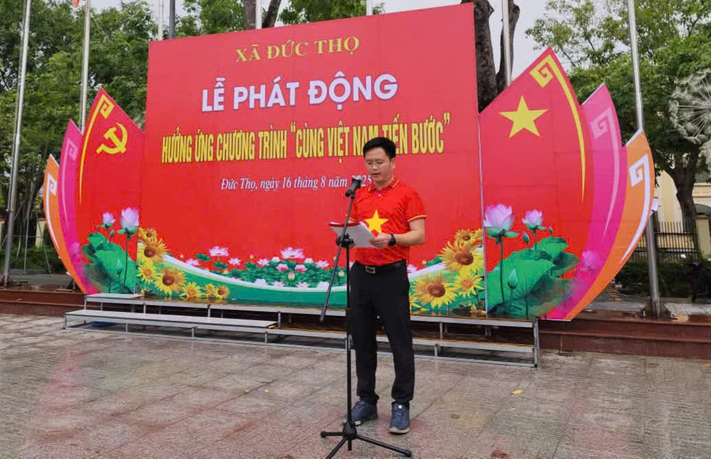 Xã Đức Thọ Tổ chức chương trình “ Cùng Việt Nam tiến bước” 