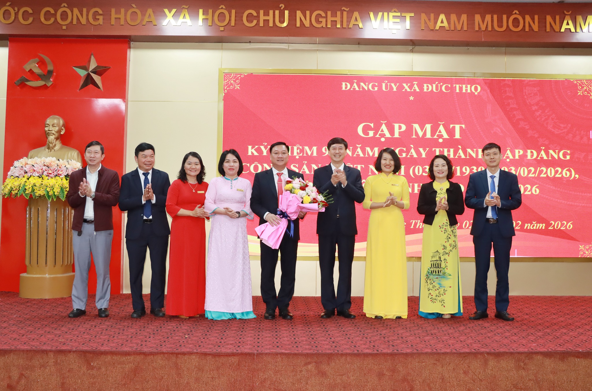 Đảng bộ xã Đức Thọ gặp mặt 169 đồng chí nguyên cán bộ tỉnh, huyện(cũ) và xã nghỉ hưu trên địa bàn.