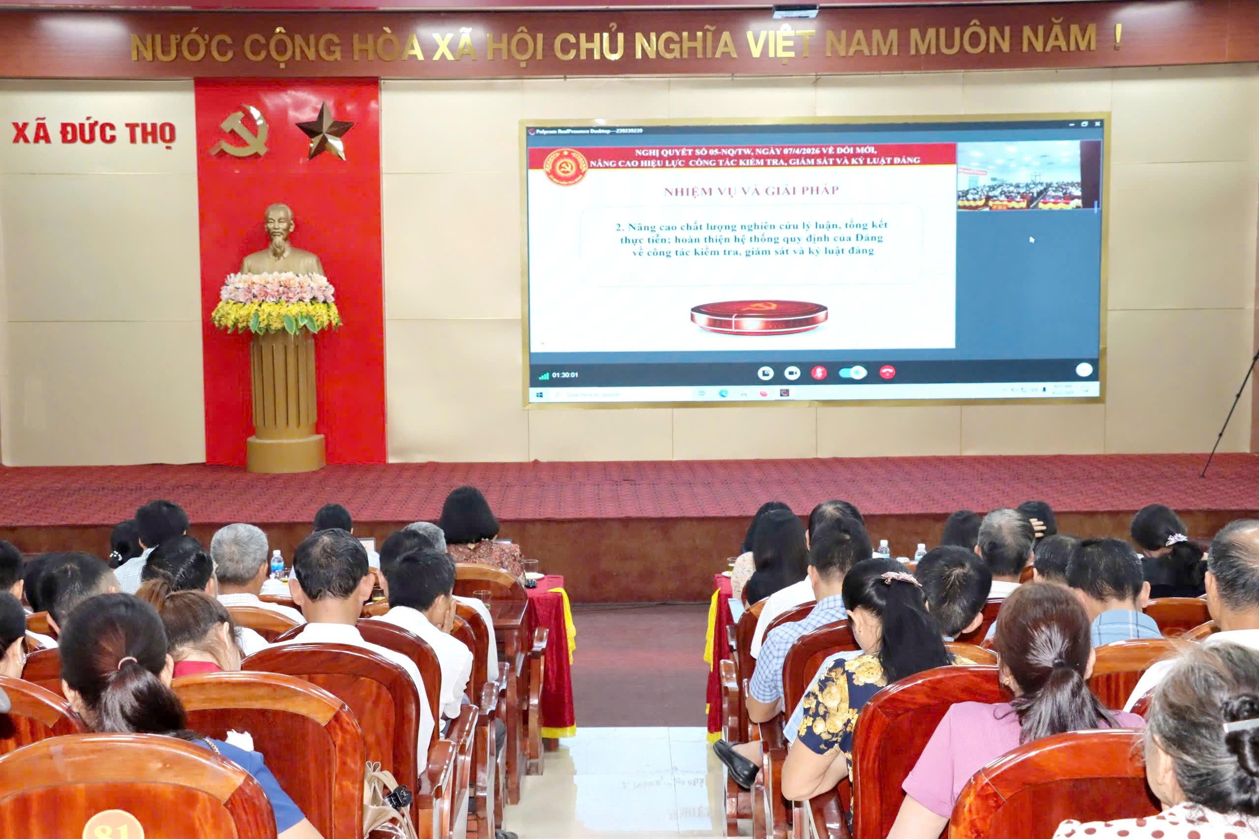 Xã Đức Thọ: Kết nối trực tuyến hội nghị quán triệt thực hiện nghị quyết về công tác kiểm tra, giám sát và kỷ luật đảng. 