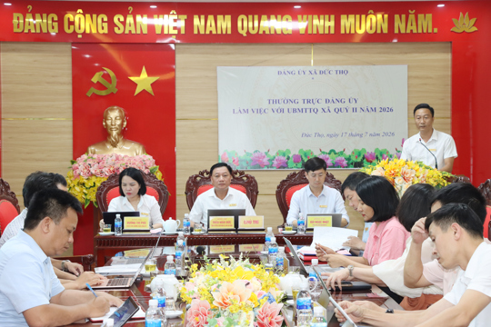Thường trực Đảng ủy xã Đức Thọ làm việc với Mặt trận Tổ quốc và các tổ chức chính trị - xã hội.