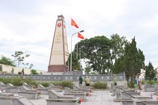 Những người lính Cụ Hồ lặng lẽ tri ân đồng đội bằng những việc làm nghĩa tình
