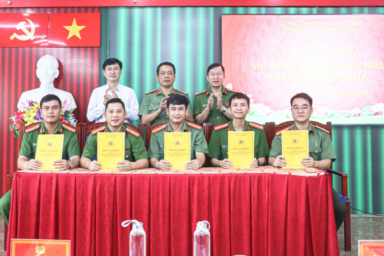 Công an xã Đức Thọ ra mắt mô hình “Đơn vị kiểu mẫu về Điều lệnh Công an nhân dân” 