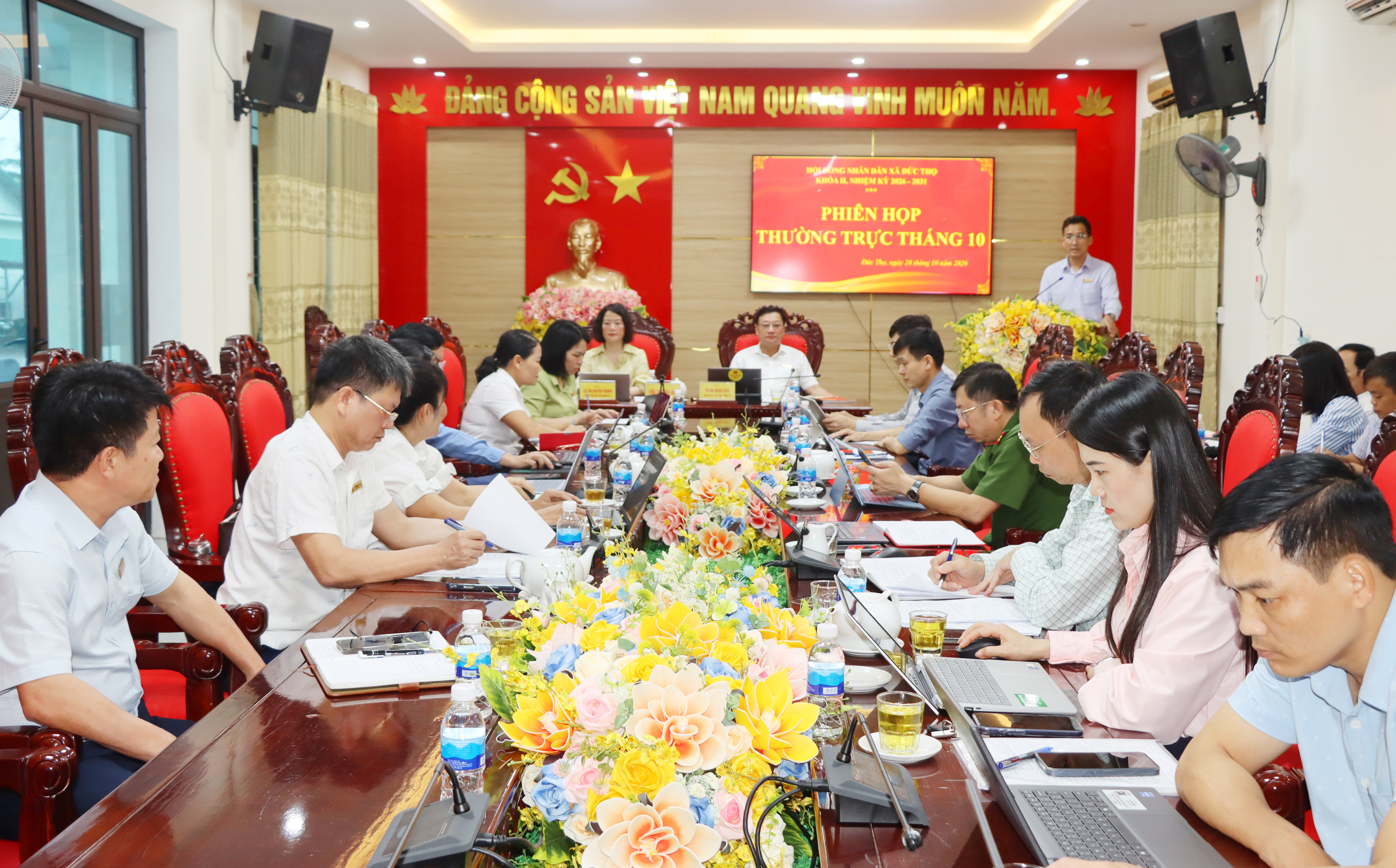 Thường trực HĐND xã Đức Thọ họp thường kỳ tháng 10, triển khai nhiệm vụ tháng 11 năm 2026.