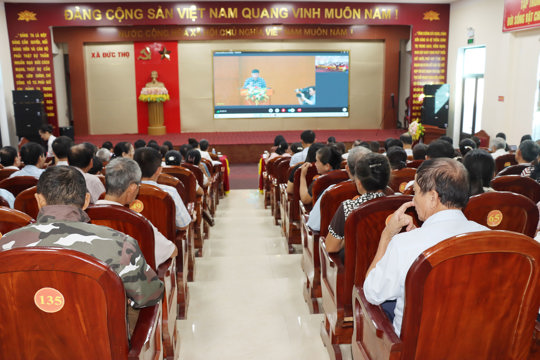 Xã Đức Thọ: Kết nối trực tuyến hội nghị bồi dưỡng nghiệp vụ kiểm tra, giám sát và cập nhật kiến thức pháp luật.