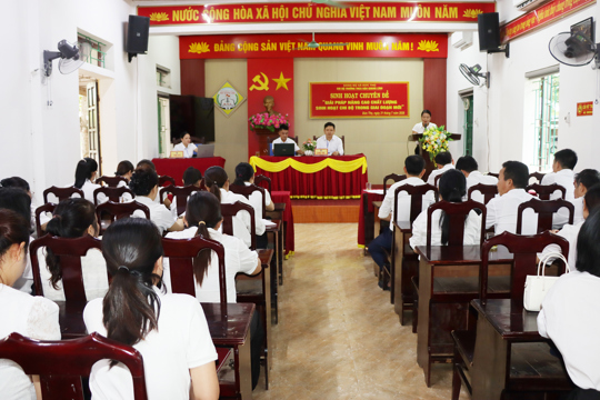 Xã Đức Thọ: Chi bộ Trường THCS Đậu Quang Lĩnh tổ chức sinh hoạt chuyên đề.
