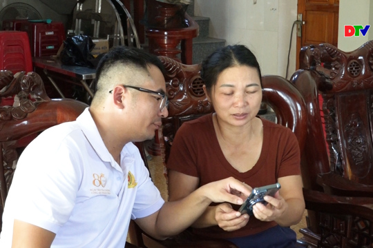Đức Thọ: Cấp ủy thôn đẩy mạnh ứng dụng nền tảng số trong tuyên truyền, vận động nhân dân thực hiện nhiệm vụ 