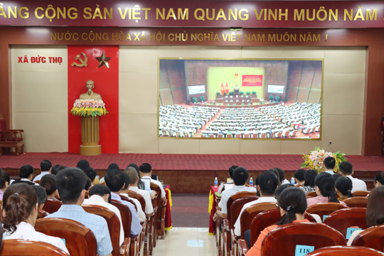 Đức Thọ 32 tổ chức cơ sở Đảng trực thuộc tổ chức nghiên cứu, học tập nghị quyết, chỉ thị của Bộ Chính trị. 