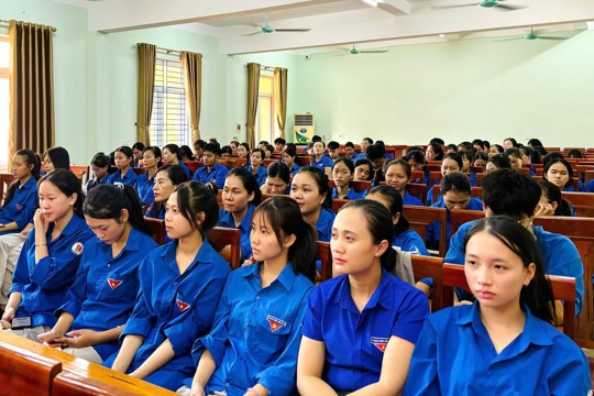 Trung tâm chính trị xã Đức Thọ khai mạc lớp tập huấn nghiệp vụ công tác đoàn năm 2026