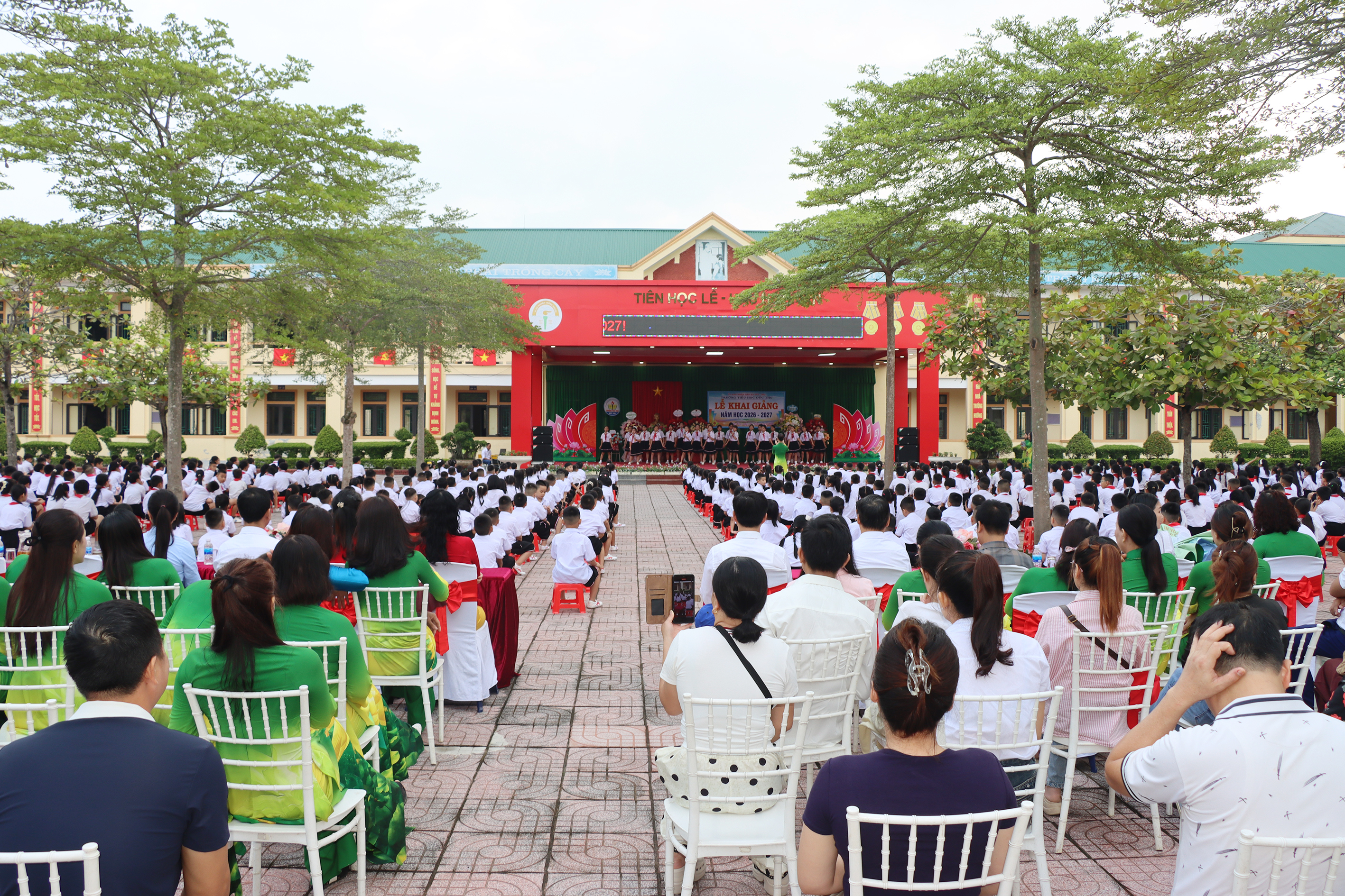 Xã Đức Thọ 15 điểm trường của 3 cấp học phấn khởi đón chào năm học mới.