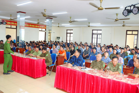 Xã Đức Thọ: Hơn 200 chủ các tổ chức, cơ sở kinh doanh tập huấn công tác phòng cháy, chữa cháy và cứu nạn, cứu hộ.