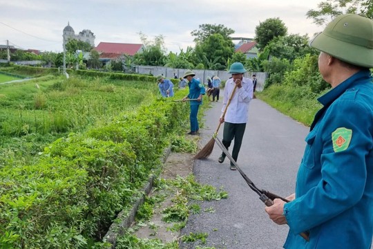 Đức Thọ hưởng ứng ngày môi trường thế giới 