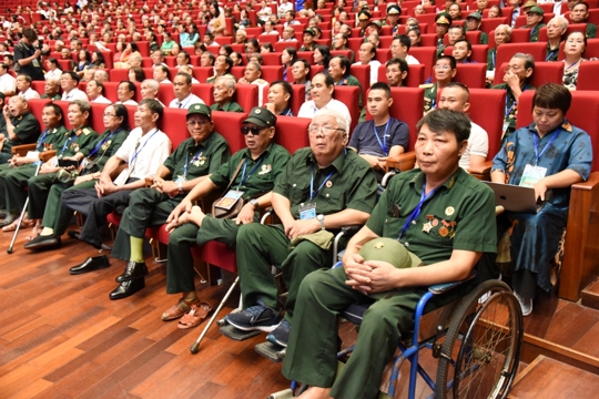 Gần 476 tỷ đồng tặng quà cho người có công nhân dịp kỷ niệm 79 năm ngày Thương binh - Liệt sĩ 
