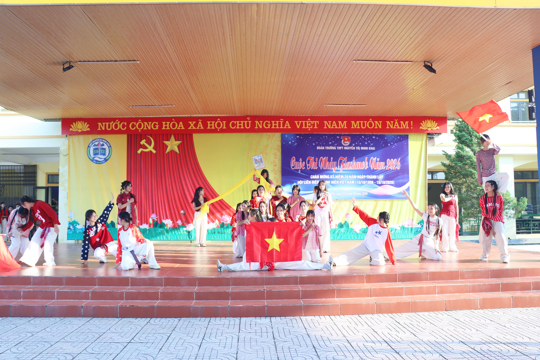 Tuổi trẻ trường THPT Nguyễn Thị Minh Khai lan tỏa sức trẻ qua cuộc thi “Minh Khai Flashmob 2026”