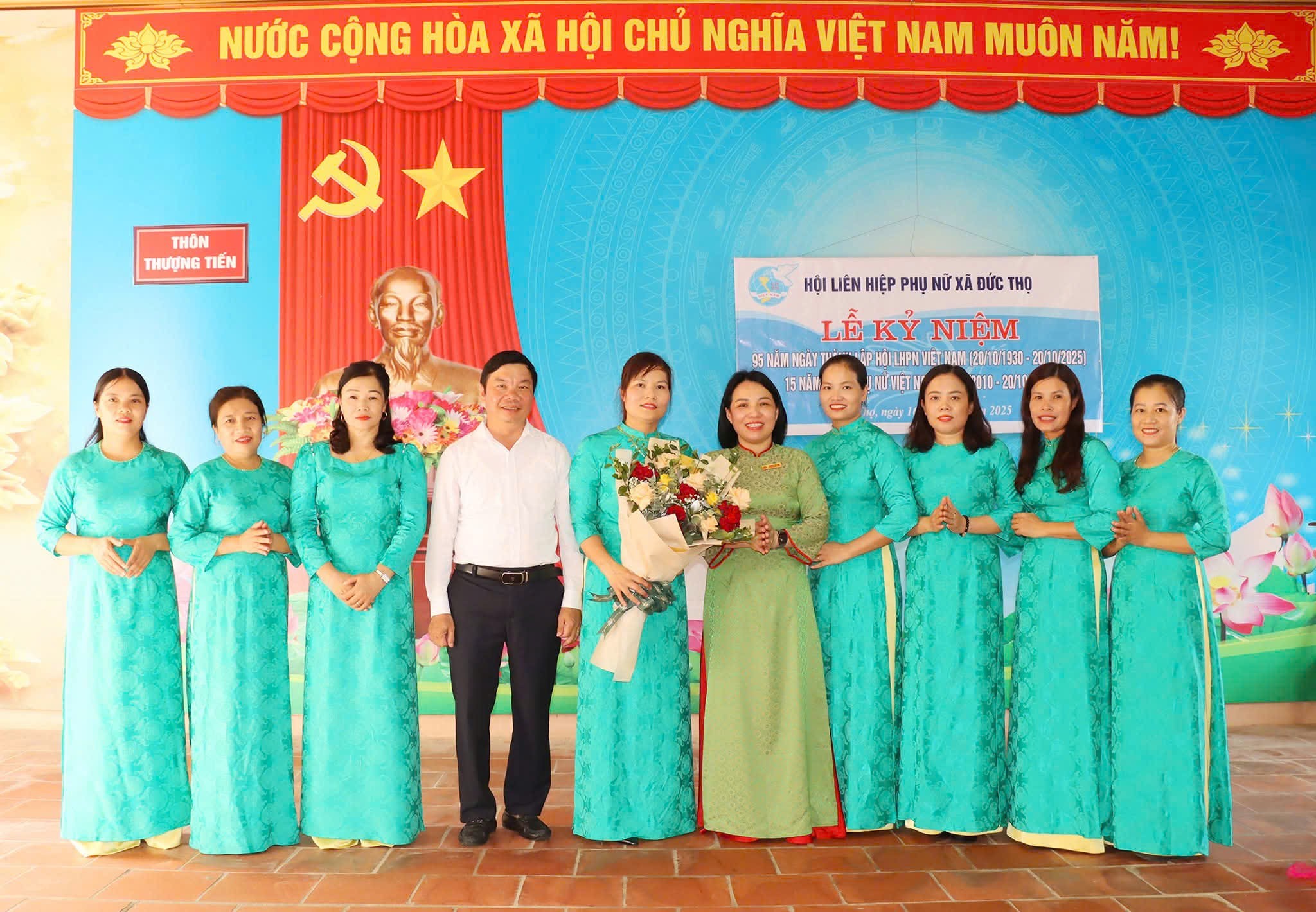  Hội Liên hiệp Phụ nữ xã Đức Thọ long trọng tổ chức Lễ kỷ niệm 95 năm Ngày thành lập Hội LHPN Việt Nam và 15 năm Ngày Phụ nữ Việt Nam 