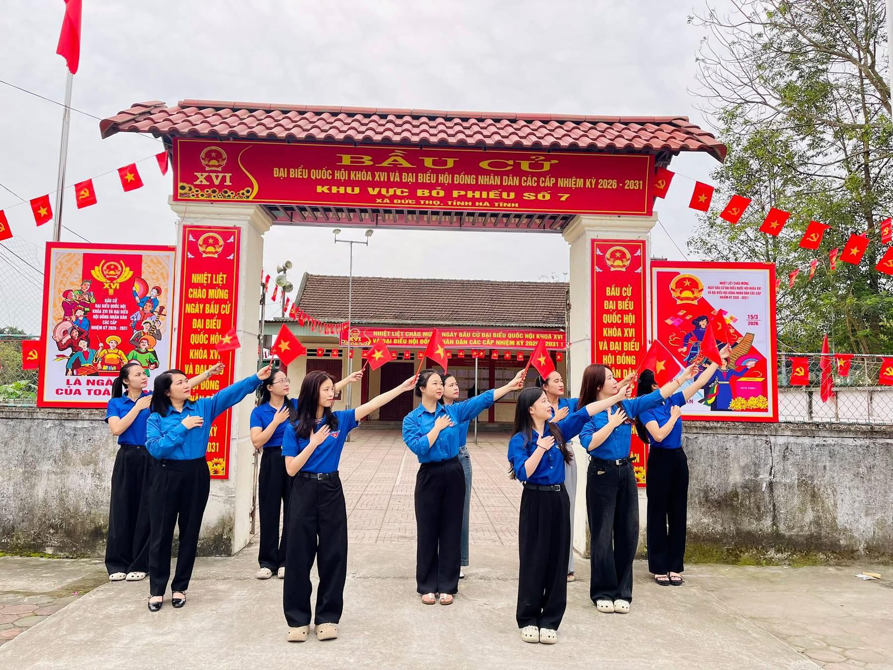 Tuổi trẻ Đức Thọ tích cực hỗ trợ công tác bầu cử 