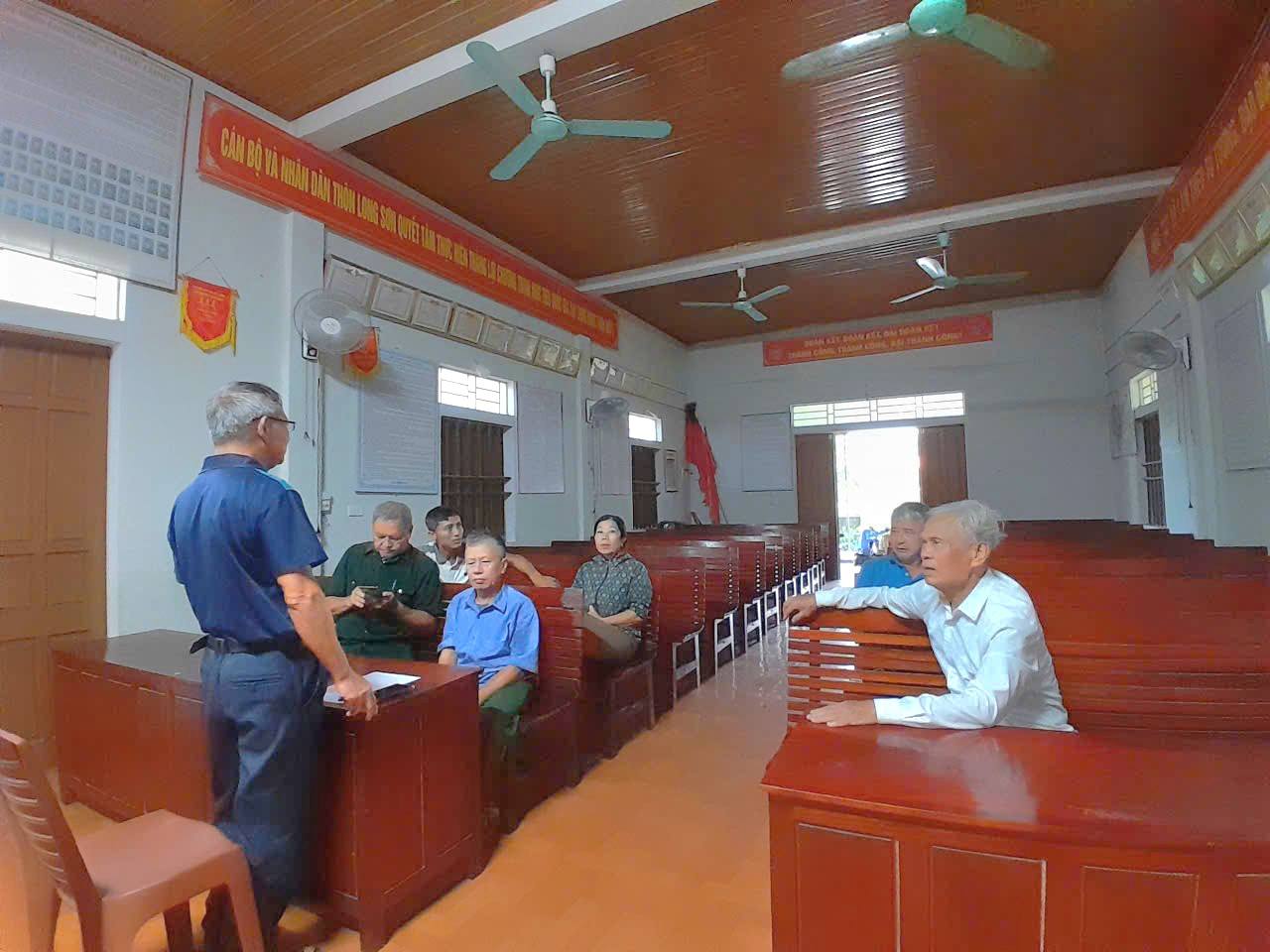 Chủ động ứng phó bão số 10 tại các thôn trên địa bàn xã Đức Thọ 