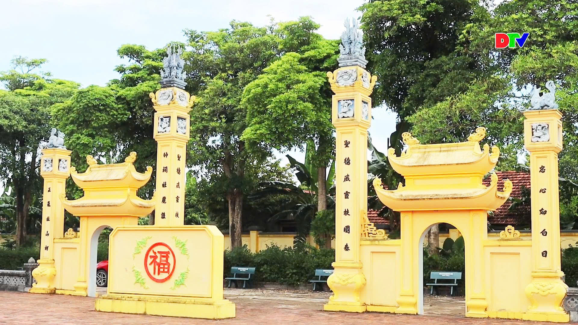 Thăm khu di tích nhà thờ Đình nguyên Tiến sỹ Phan Đình Phùng.