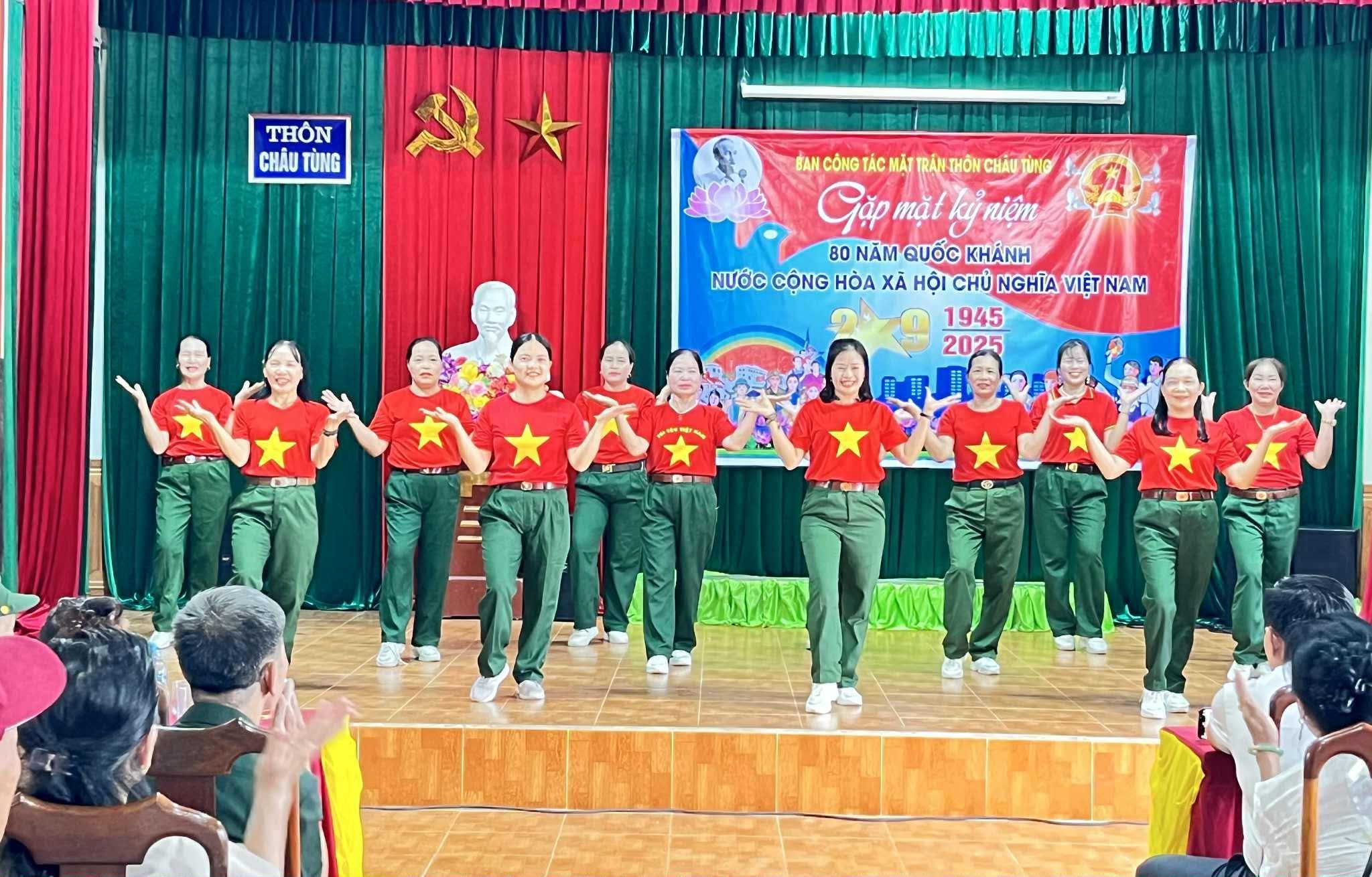 Ban Công tác Mặt trận thôn Châu Tùng tổ chức gặp mặt kỷ niệm 80 năm Quốc khánh nước CHXHCN Việt Nam (02/9/1945 – 02/9/2025) 