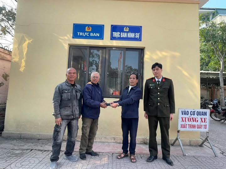 Gương người tốt việc tốt 