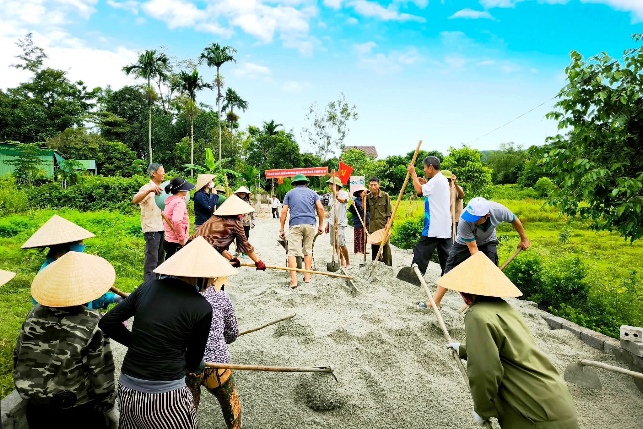Xã Đức Thọ sôi nổi thi đua chào mừng Đại hội Đảng bộ xã