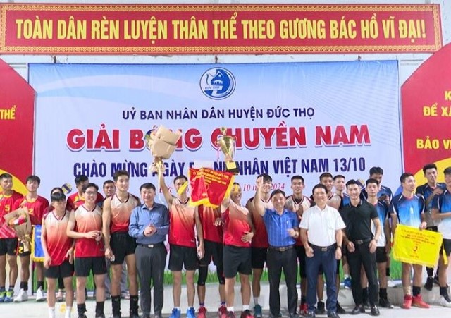 Liên quân DN Tân Dân vô địch Giải Bóng chuyền nam chào mừng ngày Doanh nhân Việt Nam